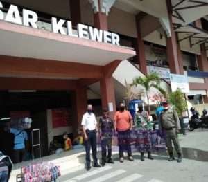 Pasar Klewer Menjadi Sasaran Patroli Cipta Kondisi Penanganan Covid -19 Kota Surakarta