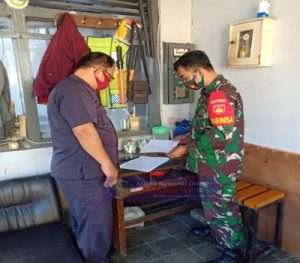 Babinsa Kelurahan Pucang Sawit Laksanakan Komsos Wilayah