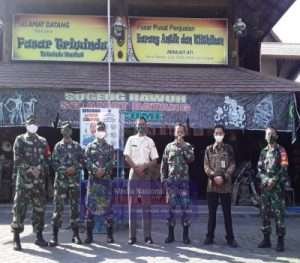 Danramil 02/Banjarsari Bersama Anggota Anjangsana ke Pasar Triwindu Surakarta