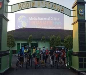 Jaga Kebugaran Tubuh, Dandim 0735/Surakarta Bersama Anggota Gowes Bareng