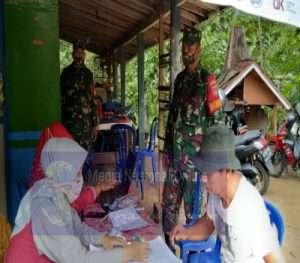 Babinsa Koramil 07/Tirtomoyo Laksanakan Pendampingan Penyaluran BSP Di Wilayah Binaan Masing-Masing