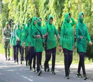 Jaga Kesehatan Dan Kebugaran, Istri Tentara Kodim Wonogiri Jalan Sehat