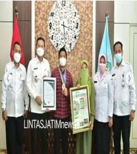 Siswa SMPN 2 Lamongan Raih Medali Emas Internasional dari OCIIP