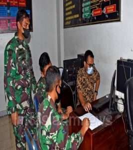 PERSONEL STAF OPERASI BRIGIF 2 MARINIR IKUTI PELATIHAN TEKNIK PEMBUATAN VIDEO
