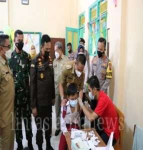 Giliran Anak-anak SD Disuntik Vaksin, Guru: Semoga PTM Segera 100 Persen