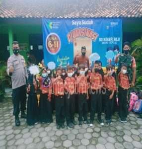 Koramil Andong Dampingi Vaksinasi Tiga Sekolah Dasar