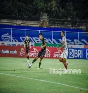 Main Apik Persebaya Rebut Tiga Poin