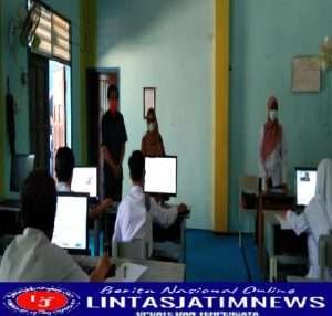 Guru SMA Muhammadiyah 1 Tuban : Penanaman Nilai-nilai Pancasila Penting Bagi Anak dan Remaja