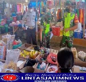 Sidak Pasar, Babinsa Koramil 0801/05 Nawangan Pantau Harga Bahan pokok