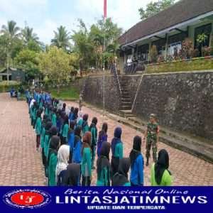 Koramil 0806/04 Bendungan Berikan Materi PBB Kepada Peserta MPLS SMAN 1 Bendungan