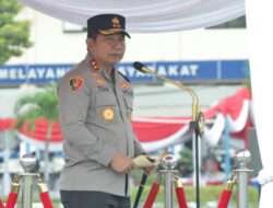 Di Akhir Tahun, Kapolda Jatim Pimpin Upacara Kenaikan Pangkat 2.908 Personel