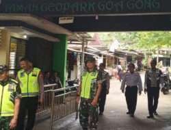 Menghadapi Libur Akhir Pekan, Babinsa Koramil 0801/10 Punung Pantau Obyek Wisata