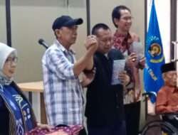 Meriah, Rilis Antologi Puisi Warumas di Gedung Pers PWI Jatim