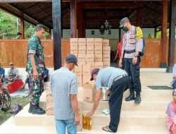 Babinsa Purwosari Monitoring Giat Operasi Pasar