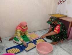 Dongkrak Perekonomian Wilayah, Babinsa Kelurahan Mangkubumen Sambangi Pelaku UMKM