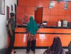 Awasi Penyaluran Bansos PKH, Babinsa : Utamakan untuk Kebutuhan Pokok
