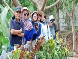 Reuni SDN Bubutan 1 Raden Saleh Surabaya di Dusun Semilir Semarang