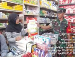 Antisipasi Kenaikan Harga Sembako, Babinsa Koramil 0801/08 Tulakan Aktif Pantau Pasar Tradisional