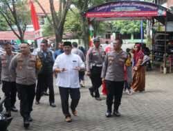 Cek Situasi Wisata Pasca Idul Fitri, Kapolres Pasuruan Kunjungi Kolam Renang Telogosewu Pandaan
