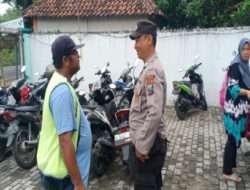Polsek Benjeng Gresik Patroli Pasar Barang Bekas untuk Cegah Curanmor