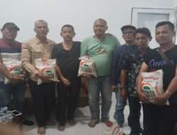 Jumat Berkah, Ketua Pewarta Chairum Lubis SH Berikan Bantuan Sembako kepada Pengurus dan Anggota