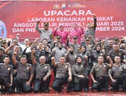 Kapolres Gresik beri pesan Menginspirasi kepada 49 Personel Polres Gresik Naik Pangkat