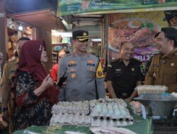 Kapolres Jember Bersama Forkompinda Sidak Pasar Pastikan Stok dan Harga Pangan Stabil Jelang Idul Fitri 1446 H