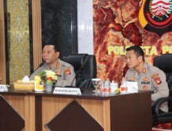 Kapolresta Pontianak Pimpin Anev Bulanan TW I Tahun 2025 di Ballroom Presisi