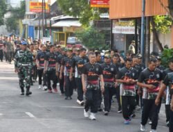 Ajak Bugar Anggota, Dandim Ponorogo Pimpin Olahraga Jalan Santai