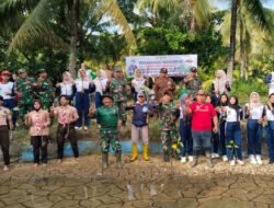 HUT TNI ke-80, Kodim 0806/Trenggalek Tanam Ribuan Mangrove di Pantai Balai Kambang