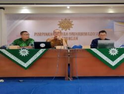 Majelis Dikdasmen dan PNF PDM Muhammadiyah  Lamongan Apresiasi Program Pengadaan TV Smart oleh Kemendikdasmen RI
