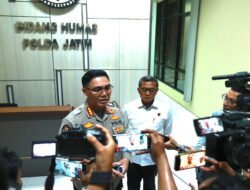 Polda Jatim Kembalikan Buku Sitaan yang Tidak Terkait dengan Tindak Pidana