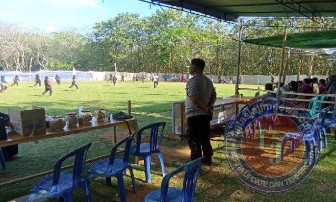 Sangkapura Gelar Turnament Sepak Bola U12 dan Bola Kasti Merebutkan Piala Kapolsek Sangkapura Cup 2025