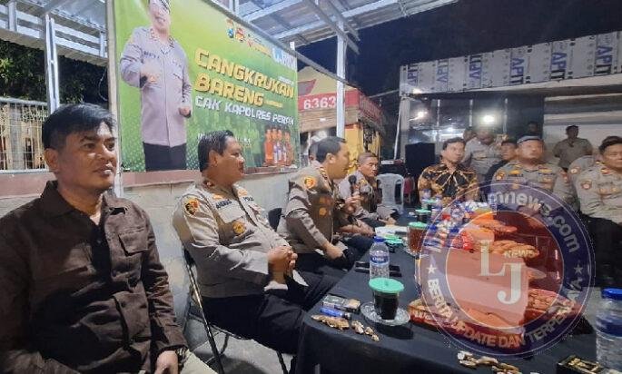 Cangkrukan Bareng Kapolres Perak, Perkuat Sinergi dengan LPMK Tanah Kali Kedinding